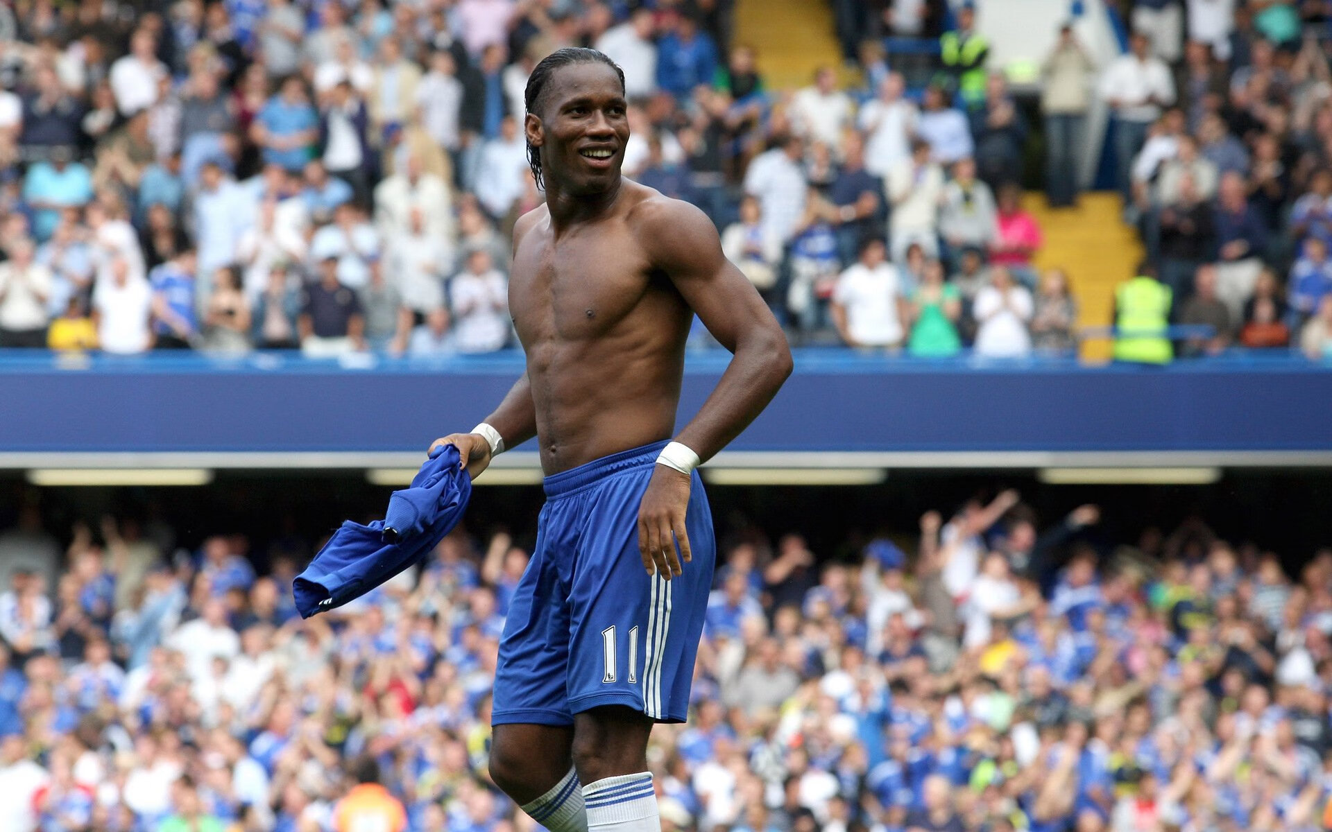 斯密斯：全面提升全黑队进攻水平，成为不可替代的半场指挥官，美国斯密斯